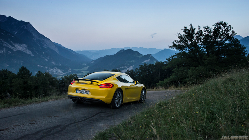 Illustration for article titled The Most Gorgeous Photos Of A Porsche Cayman You Will Ever See
